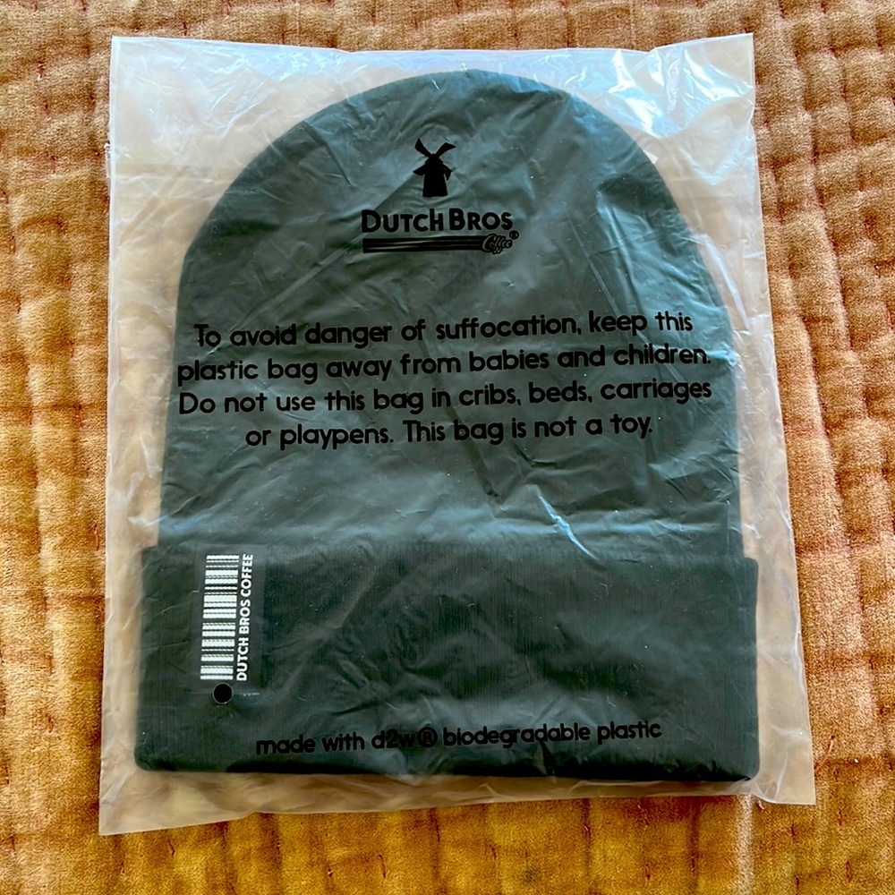 *BRAND NEW* DUTCH BROS BEANIE